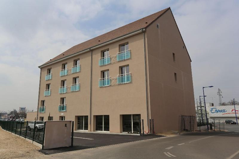 Le Konine - Hotel & Bar & Restaurant Montceau-les-Mines Zewnętrze zdjęcie